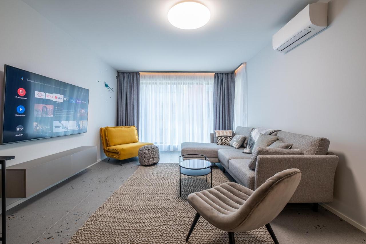 Emirates Lux Apartment And Parking София Екстериор снимка